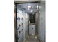 Casa de banho com chuveiro do ar da pessoa H13 um ou dois com estares abertos automáticos do bloqueio