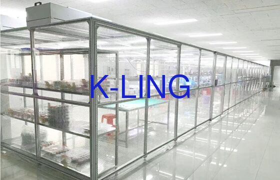 Cabine de limpeza modular que utiliza filtros HEPA para garantir a filtração de ar e a conformidade com a sala limpa na fabricação de semicondutores